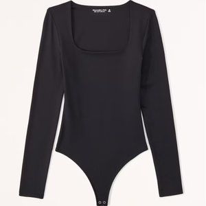 Abercrombie Black Long-Sleeve Seamless Fabric Soft Squareneck Bodysuit NWT